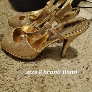 Size 8 gold sparkly high heels